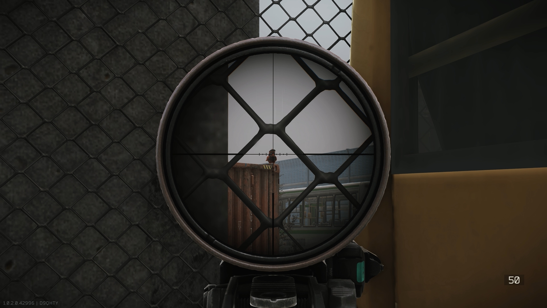 Переход на Таможню, прямо за автобусом на красном контейнере